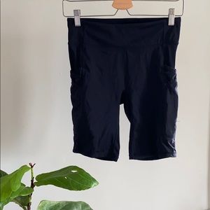 Black Fabletics Trinity Mid-Rise 9” Shorts